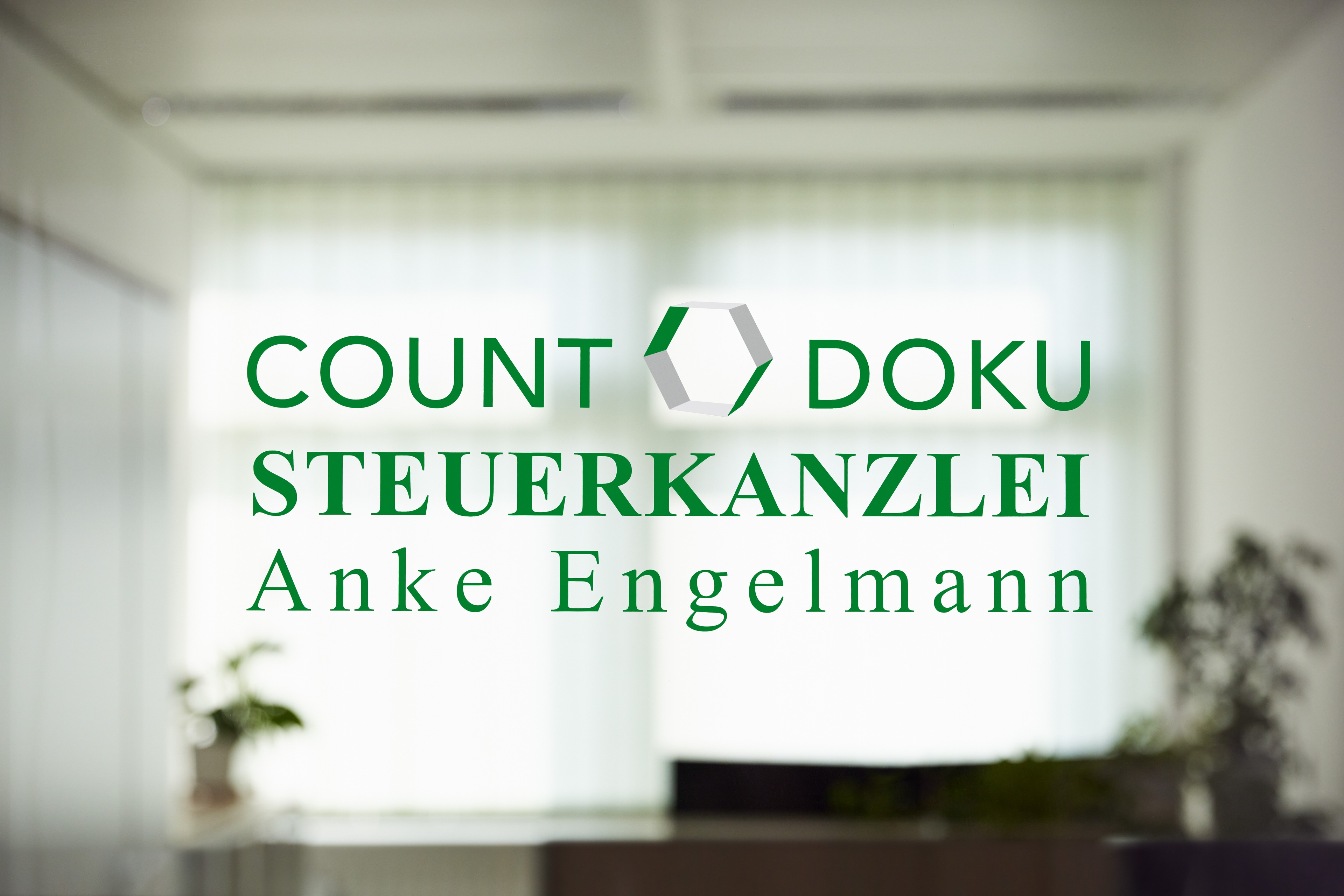Die Steuerkanzlei Anke Engelmann steht für individuelle und ganzheitliche steuerliche Betreuung von Künstler*innen, kleinen und mittelständischen Betrieben.